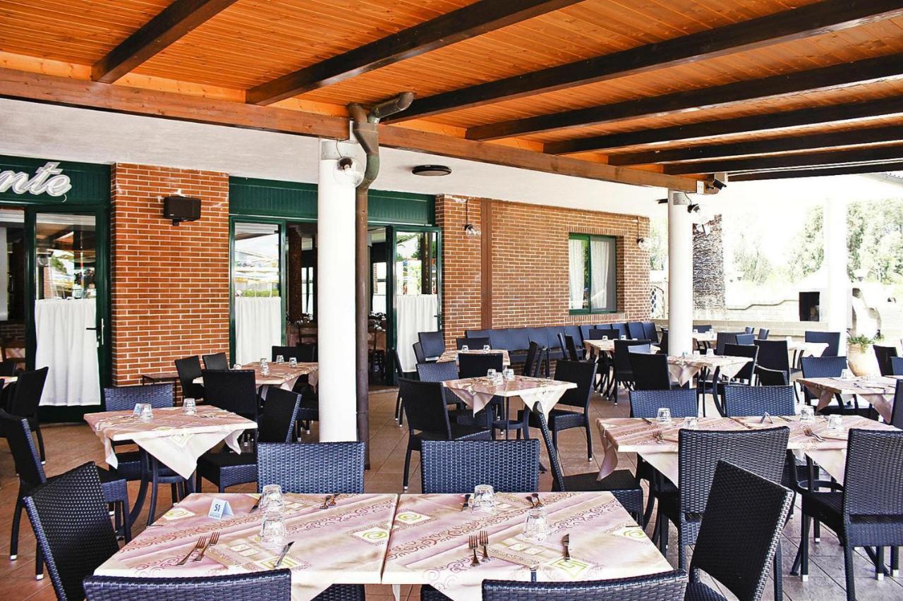 Apartment In Cecina Mare With Outdoor Pool Marina di Cecina Exteriér fotografie