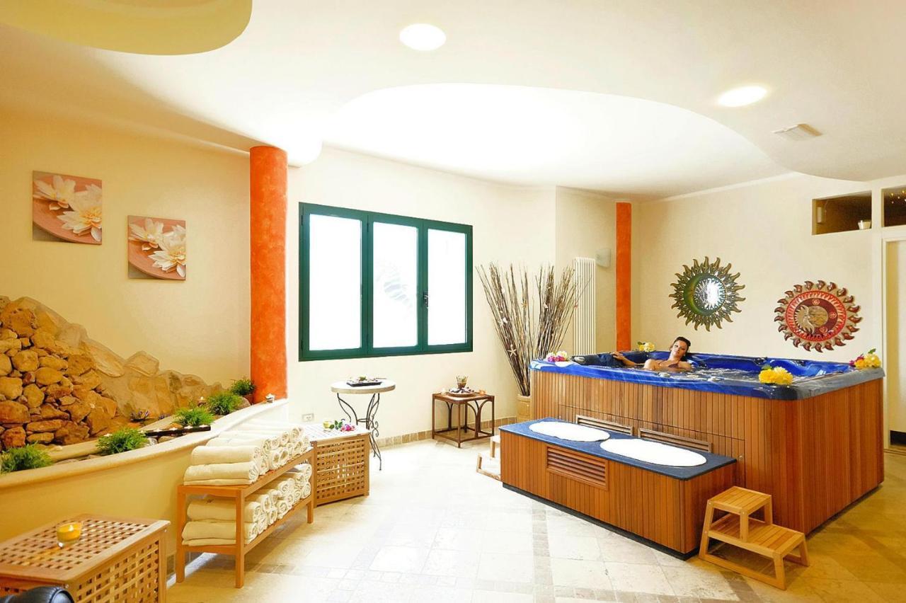 Apartment In Cecina Mare With Outdoor Pool Marina di Cecina Exteriér fotografie
